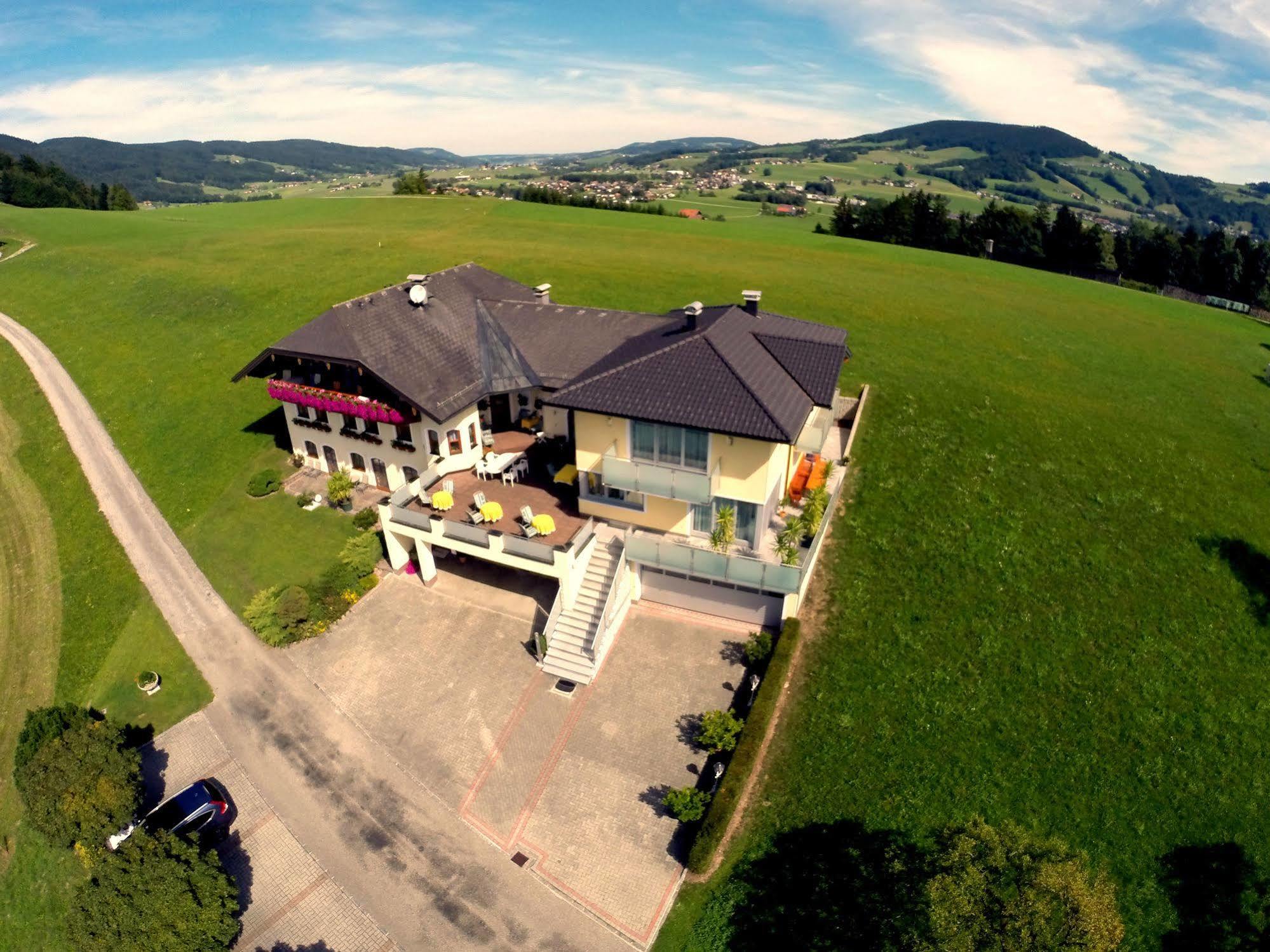 Gaestehaus Stabauer Mondsee Εξωτερικό φωτογραφία