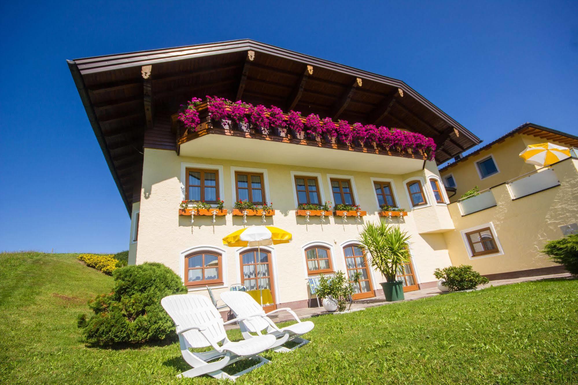 Gaestehaus Stabauer Mondsee Εξωτερικό φωτογραφία