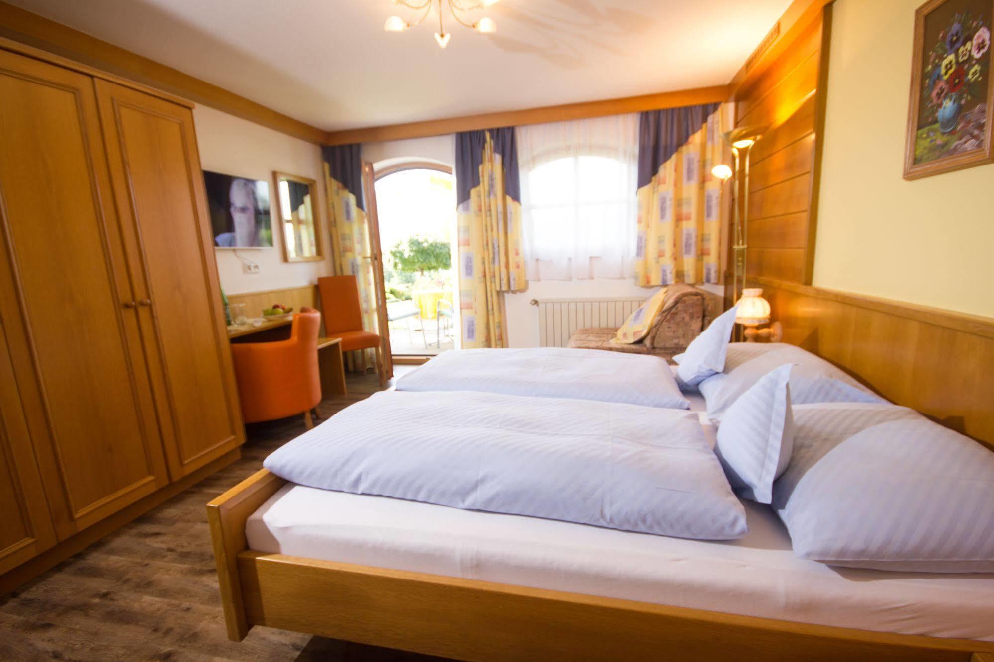 Gaestehaus Stabauer Mondsee Εξωτερικό φωτογραφία